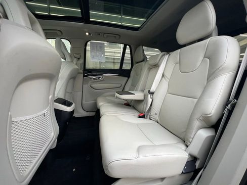 Used 2018 Volvo XC90 T5 Momentum w/ Convenience Package image 21