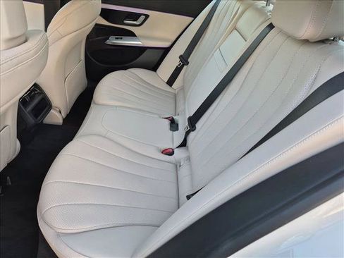 Used 2026 Mercedes-Benz E 350 Sedan image 19