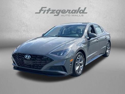 Used 2022 Hyundai Sonata SEL FWD image 2