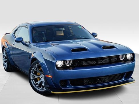 Used 2023 Dodge Challenger SRT Hellcat image 2
