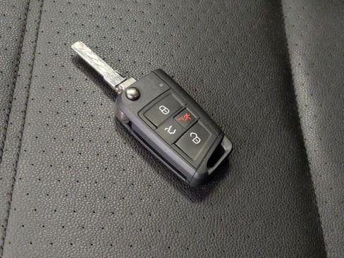 Used 2015 Volkswagen Golf S image 32