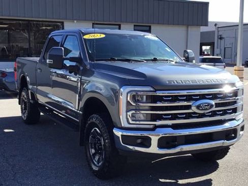 Certified 2023 Ford F250 Lariat w/ Tremor Off-Road Package image 3