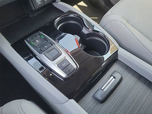 Used 2016 Honda Pilot Elite image 13