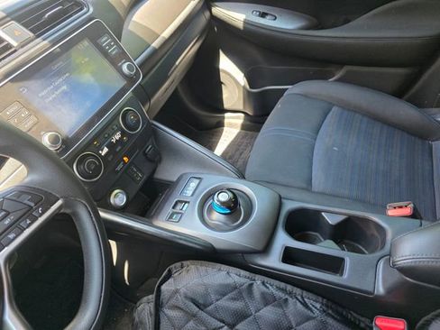 Used 2024 Nissan Leaf S FWD image 23