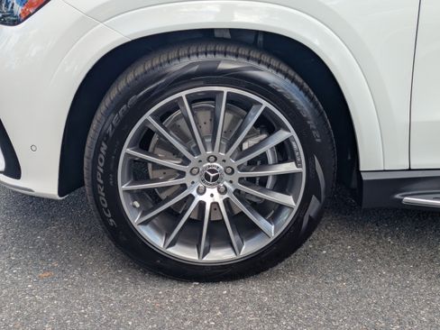 New 2026 Mercedes-Benz GLE 450 4MATIC image 3