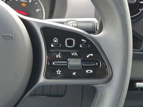 Used 2024 Mercedes-Benz Sprinter 2500 image 22