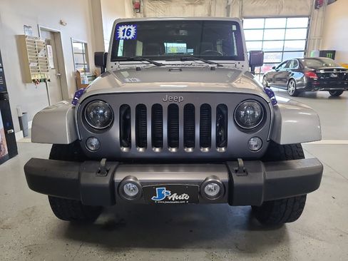 Used 2016 Jeep Wrangler Unlimited Sport image 3
