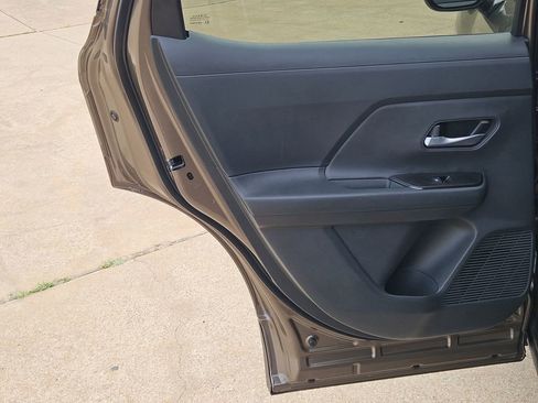 New 2026 Nissan Kicks SV image 18