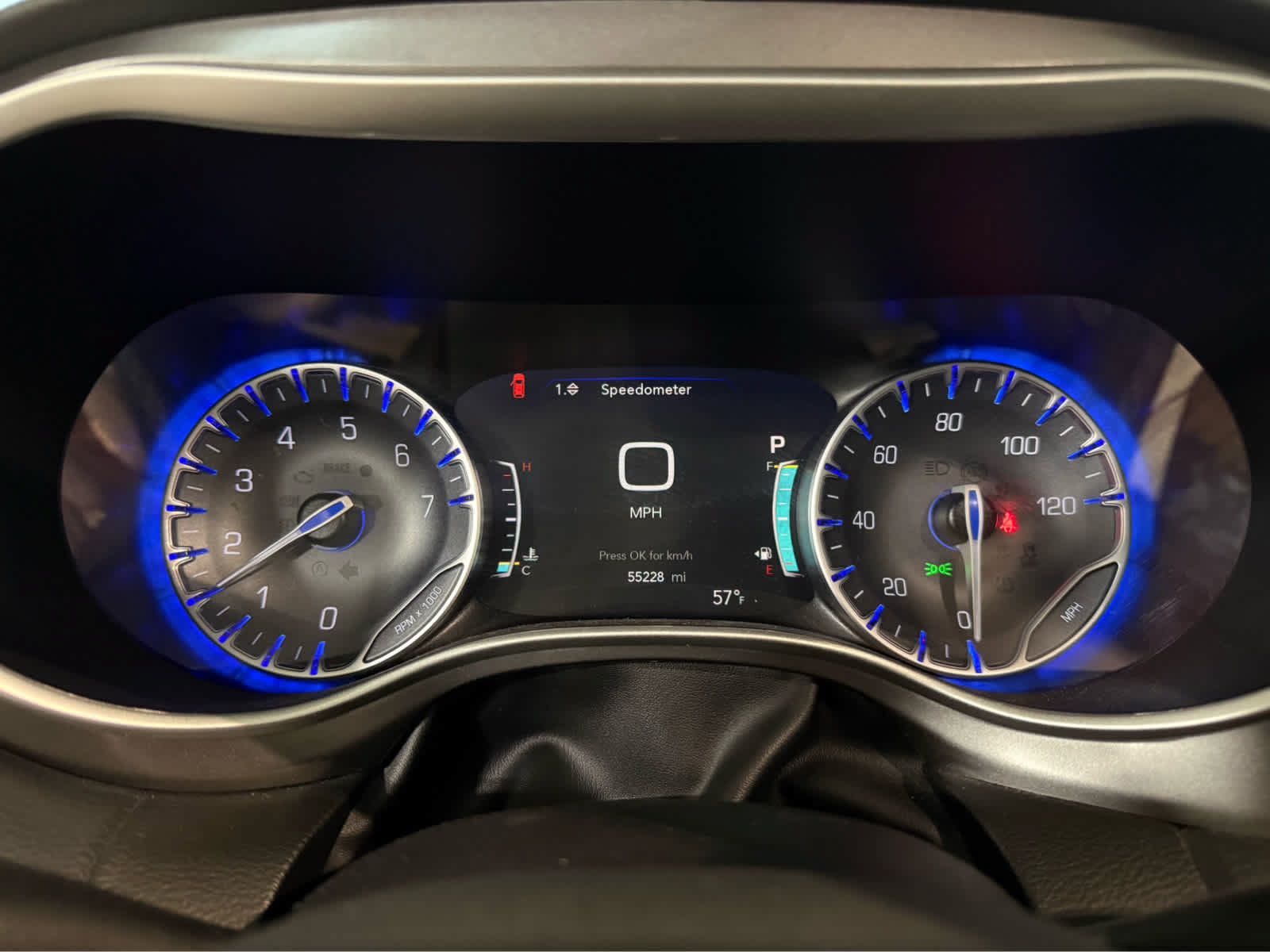 Used 2023 Chrysler Pacifica Touring-L FWD image 25