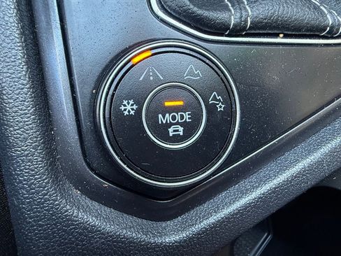 Used 2022 Volkswagen Tiguan S AWD/4WD image 19