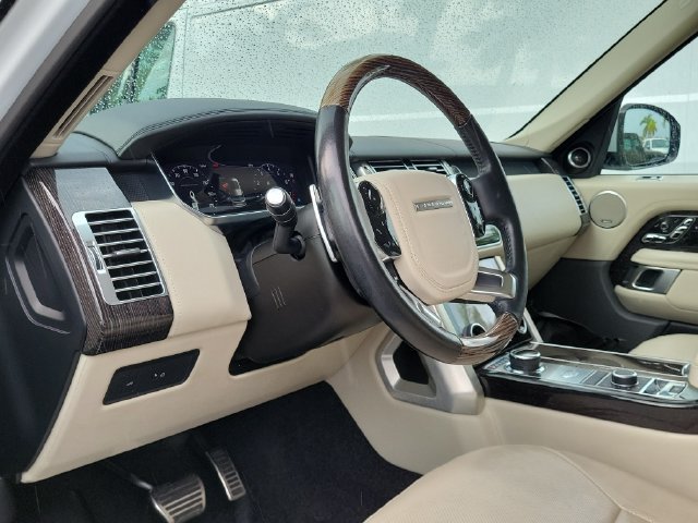 Used 2018 Land Rover Range Rover Autobiography AWD/4WD image 9