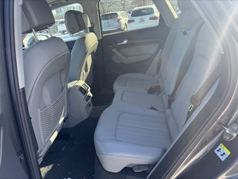 Used 2023 Audi Q5 2.0T Premium Plus w/ Premium Plus Package image 8