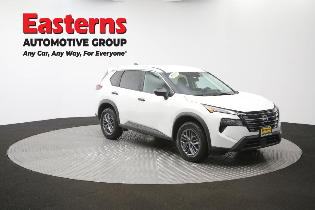 Used 2024 Nissan Rogue S AWD/4WD image 47