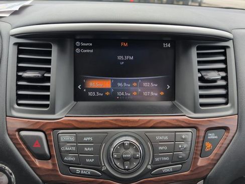 Used 2017 Nissan Pathfinder Platinum w/ Cargo Package AWD/4WD image 29