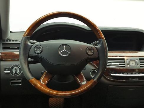 Used 2007 Mercedes-Benz S 550 4MATIC image 17