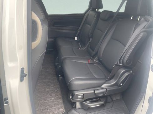 Used 2025 Honda Odyssey EX-L image 17
