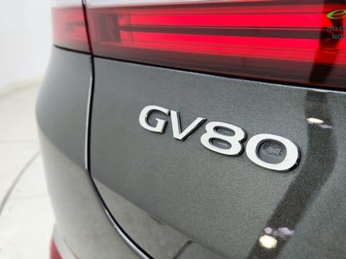Used 2025 Genesis GV80 2.5T Advanced AWD/4WD image 17