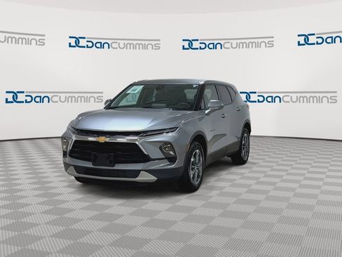 Used 2025 Chevrolet Blazer LT FWD image 4