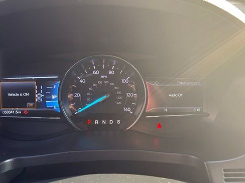 Used 2019 Ford Explorer XLT w/ Equipment Group 202A AWD/4WD image 12