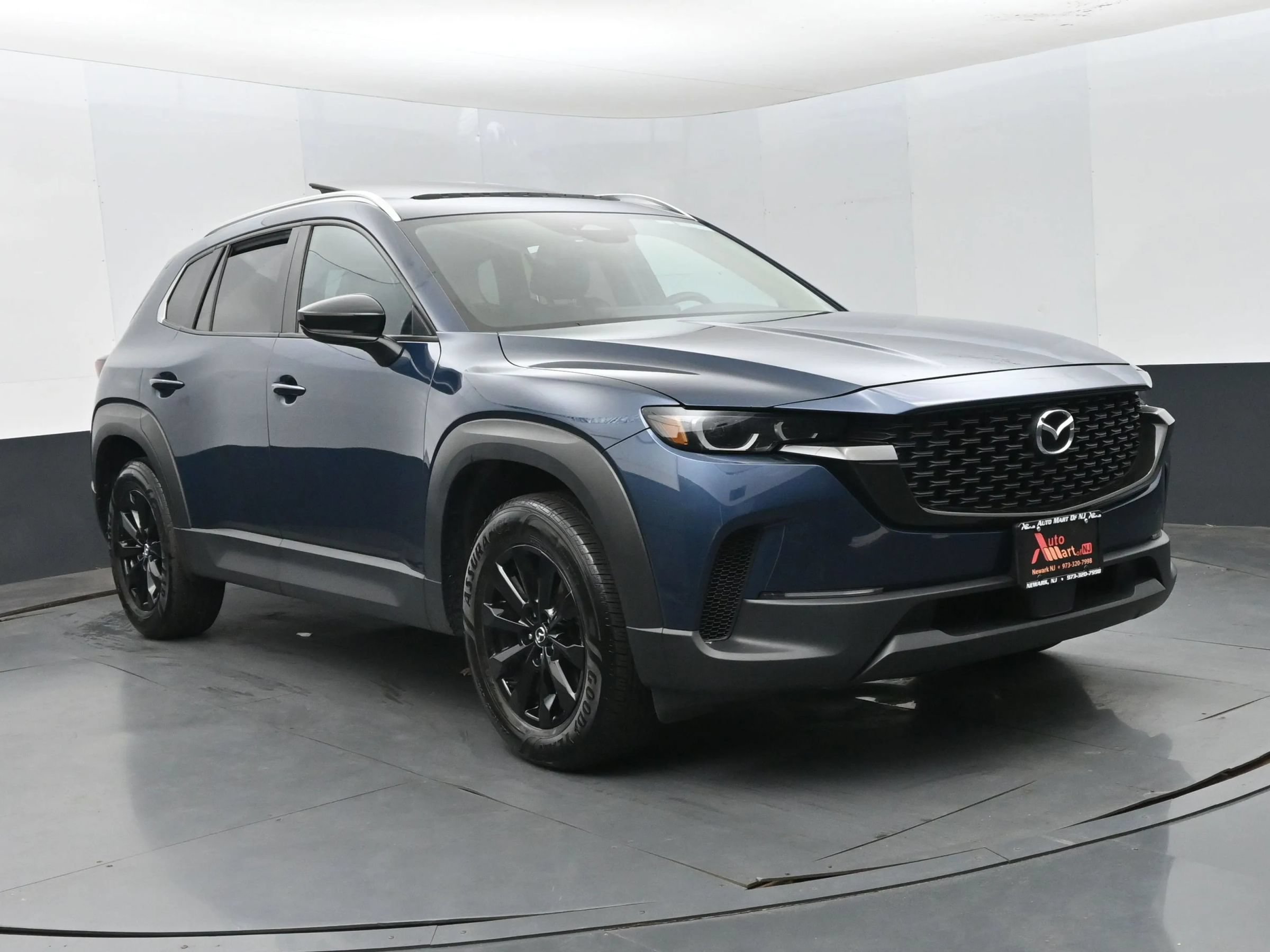 Used 2025 MAZDA CX-50 AWD 2.5 S w/ Premium Package image 2