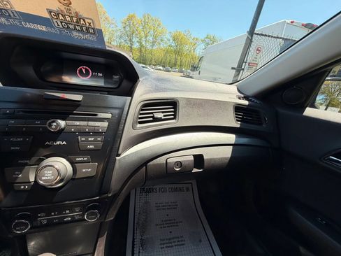 Used 2013 Acura ILX FWD image 25