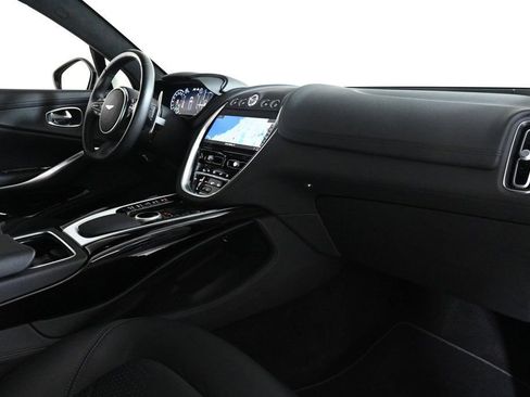 Used 2024 Aston Martin DBX image 20