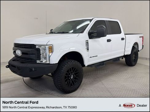 Used 2018 Ford F250 XL AWD/4WD image 1