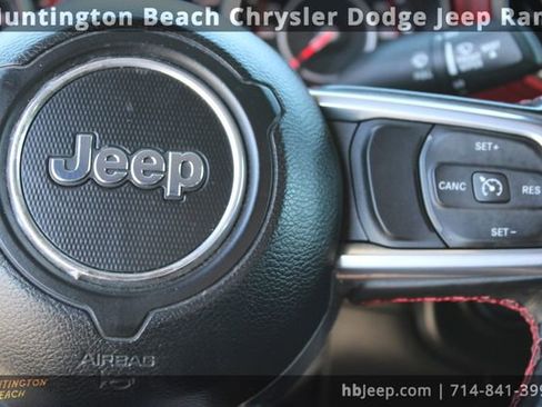 Used 2022 Jeep Gladiator Rubicon w/ Cold Weather Group image 28