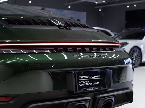 Certified 2026 Porsche 911 Targa 4 GTS AWD/4WD image 34