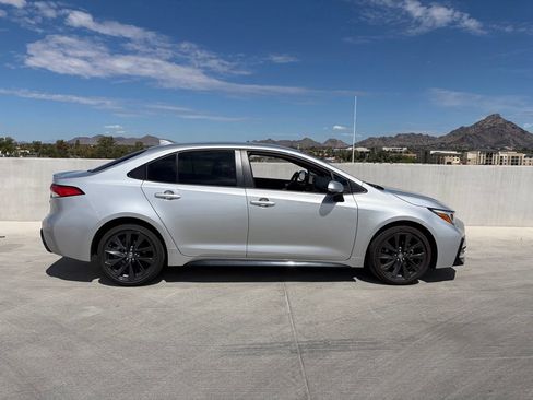 Used 2026 Toyota Corolla SE w/ Carpet Mat Package (TMS) FWD image 3
