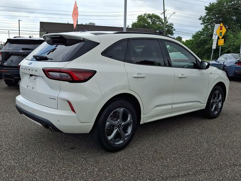 Certified 2023 Ford Escape ST-Line w/ Tech Pack #1 AWD/4WD image 11