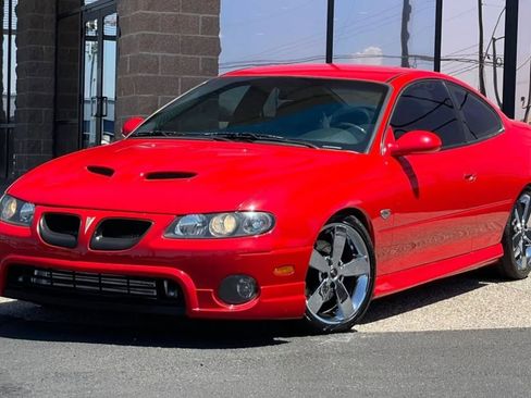 Used 2005 Pontiac GTO image 2
