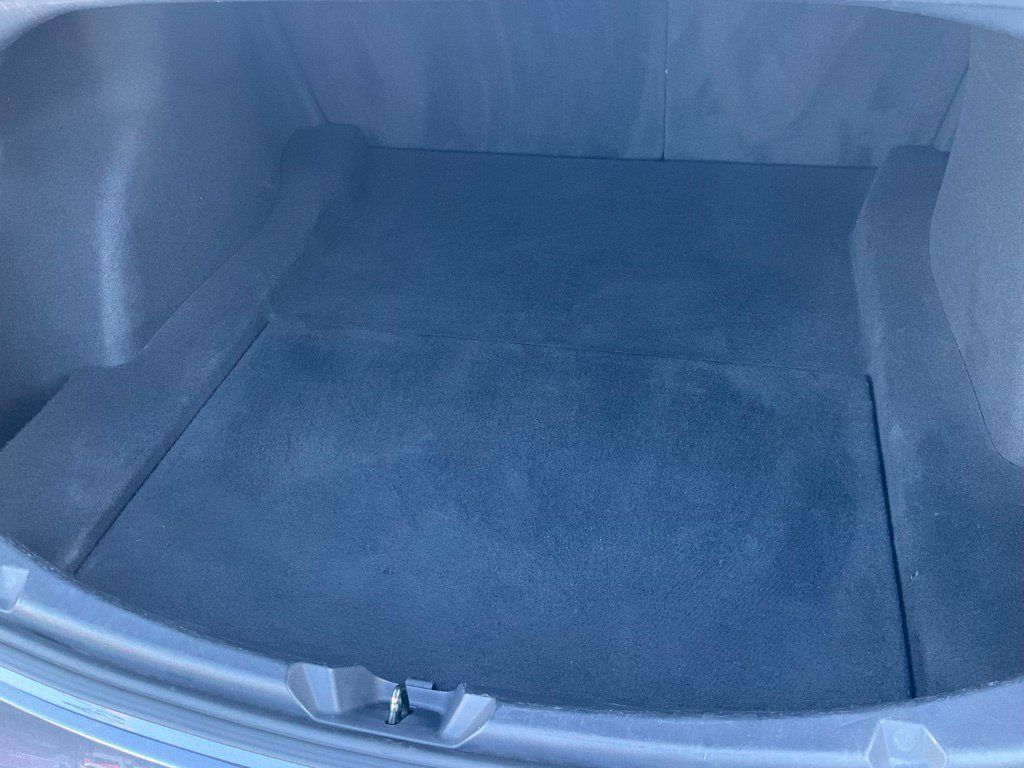 Used 2018 Tesla Model 3 Performance AWD/4WD image 9