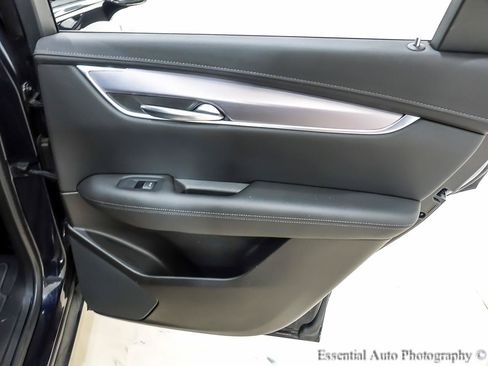 Used 2022 Cadillac XT5 Luxury FWD image 28