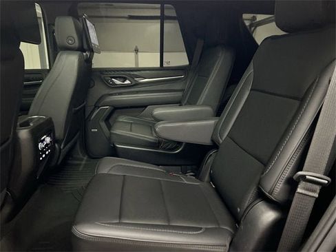 Used 2021 GMC Yukon Denali w/ Denali Premium Package image 26