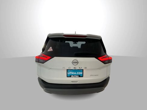 Used 2023 Nissan Rogue SV image 7