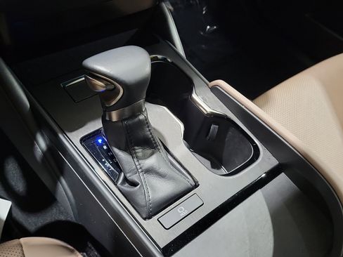 Used 2023 Lexus ES 350 image 21