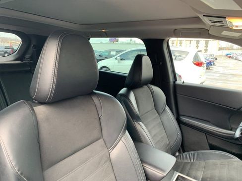 Used 2023 Mitsubishi Outlander SE image 21