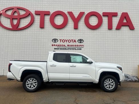 New 2026 Toyota Tacoma SR5 image 4