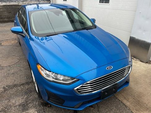 Used 2019 Ford Fusion SE image 7