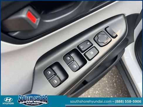 Certified 2023 Hyundai Kona SEL AWD/4WD image 16