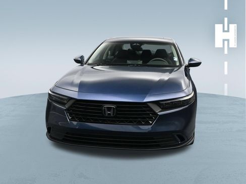 Used 2023 Honda Accord EX image 2