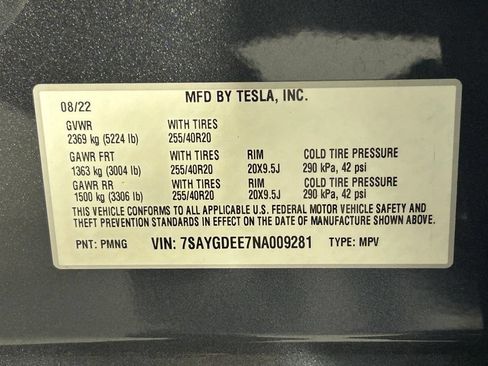 Used 2022 Tesla Model Y Long Range AWD/4WD image 35
