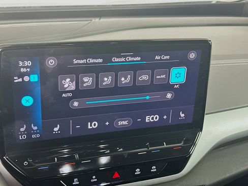 Used 2023 Volkswagen ID.4 Pro image 23