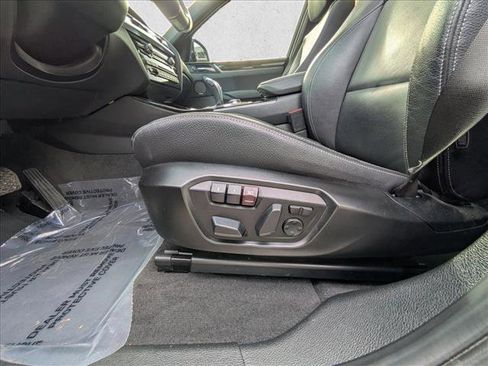 Used 2018 BMW X4 M40i image 19