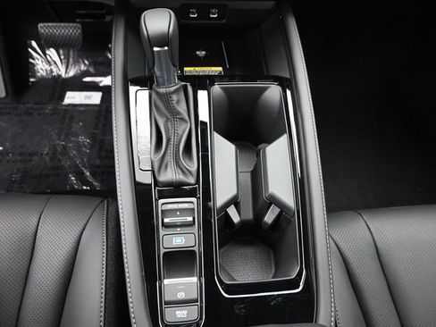 Used 2025 Honda Accord Touring image 23