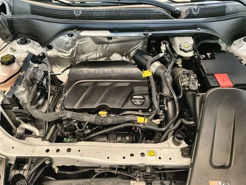 Used 2024 Chevrolet Trax ACTIV w/ Driver Confidence Package image 27