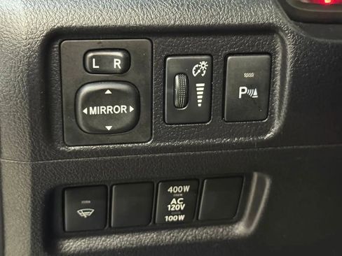 Used 2016 Toyota 4Runner Limited AWD/4WD image 27