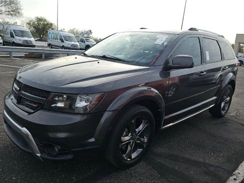 Used 2017 Dodge Journey Crossroad image 1