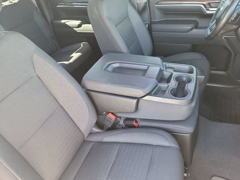 Used 2024 Chevrolet Silverado 1500 LT AWD/4WD image 34